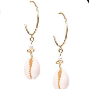 Uncommon James- Seashell earrings - NWT